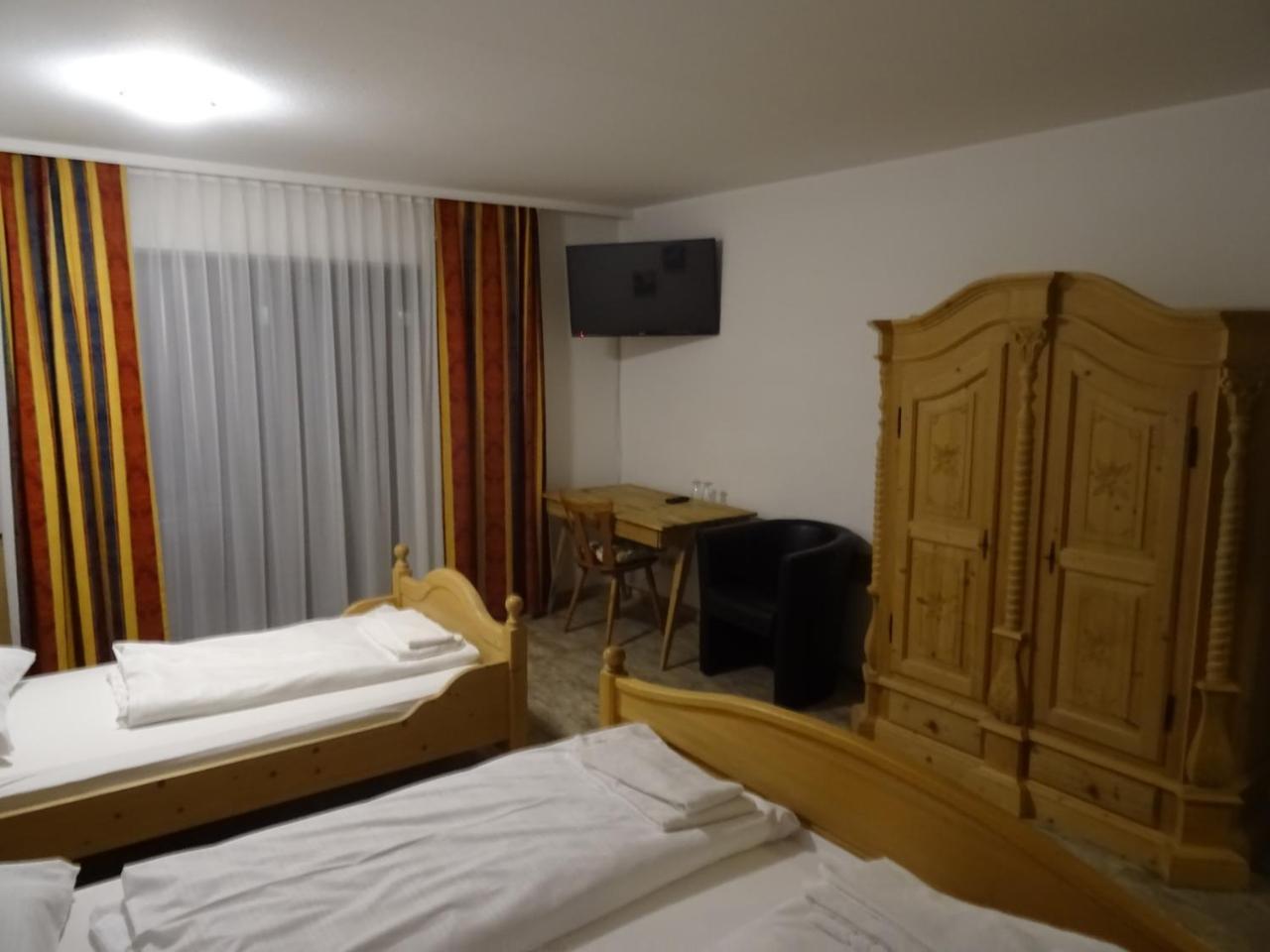 Alte Innbruecke-24std-self-check In-haustiere Willkommen Neuhaus am Inn